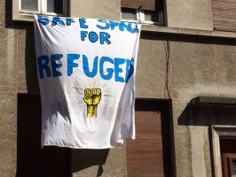 calais squat 2